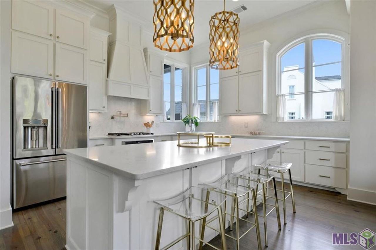 3151 Pointe-Marie Dr - Photo 2 of 16