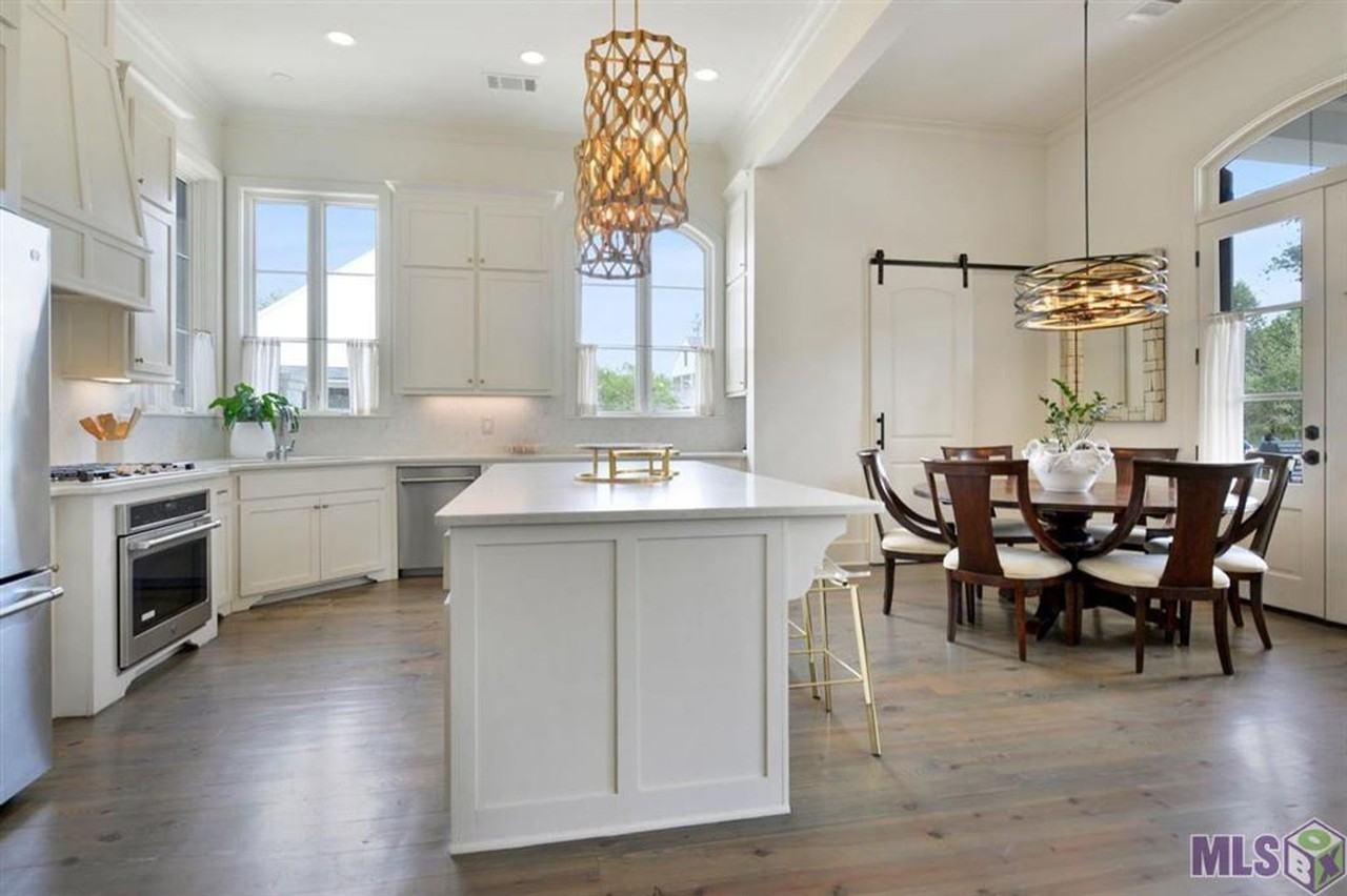 3151 Pointe-Marie Dr - Photo 4 of 16