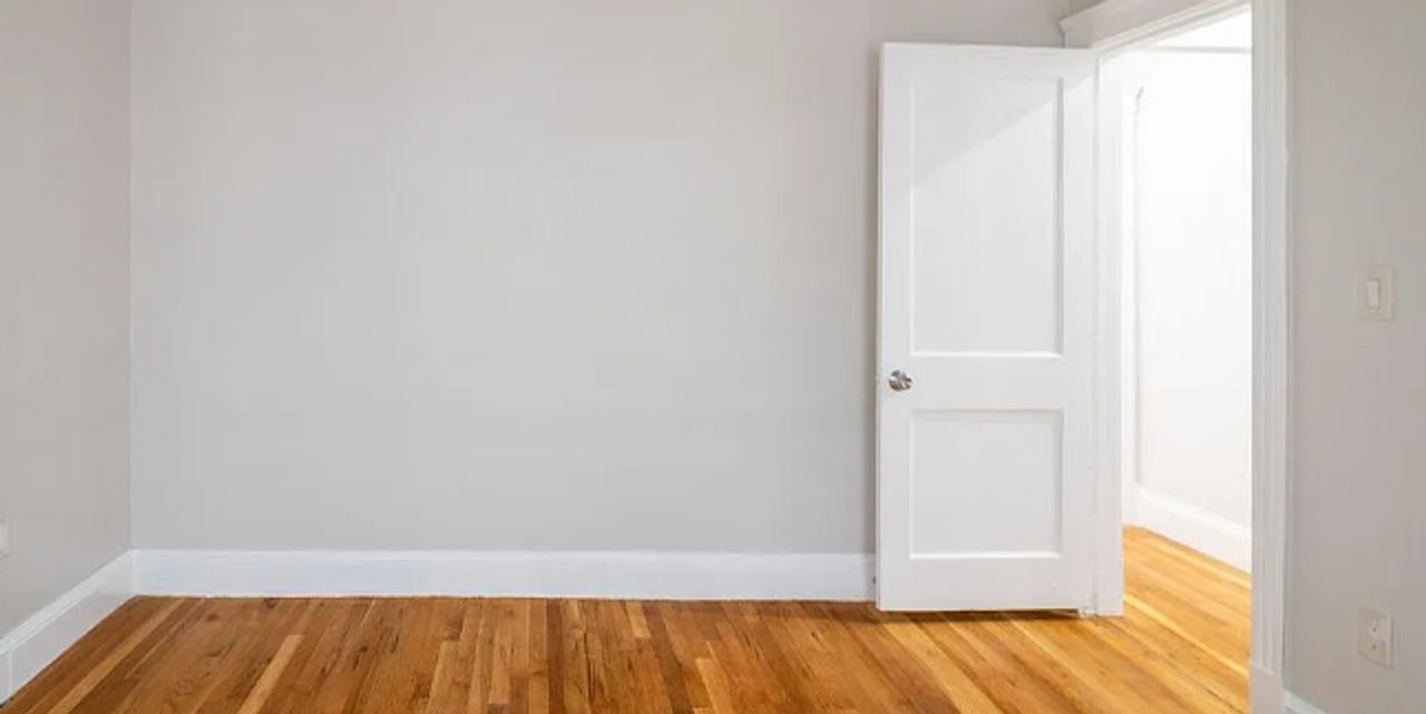 116 Hillside Street - Photo 4 of 10