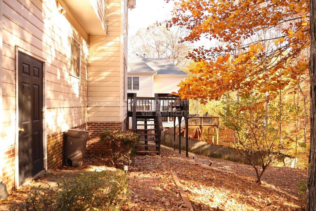 116 Kendlewick Dr - Photo 2 of 50