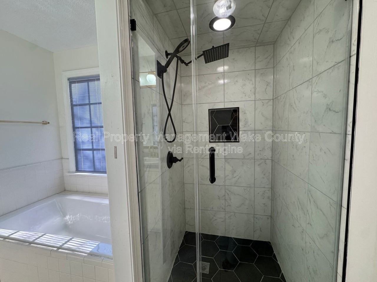 116 Kendlewick Dr - Photo 6 of 50