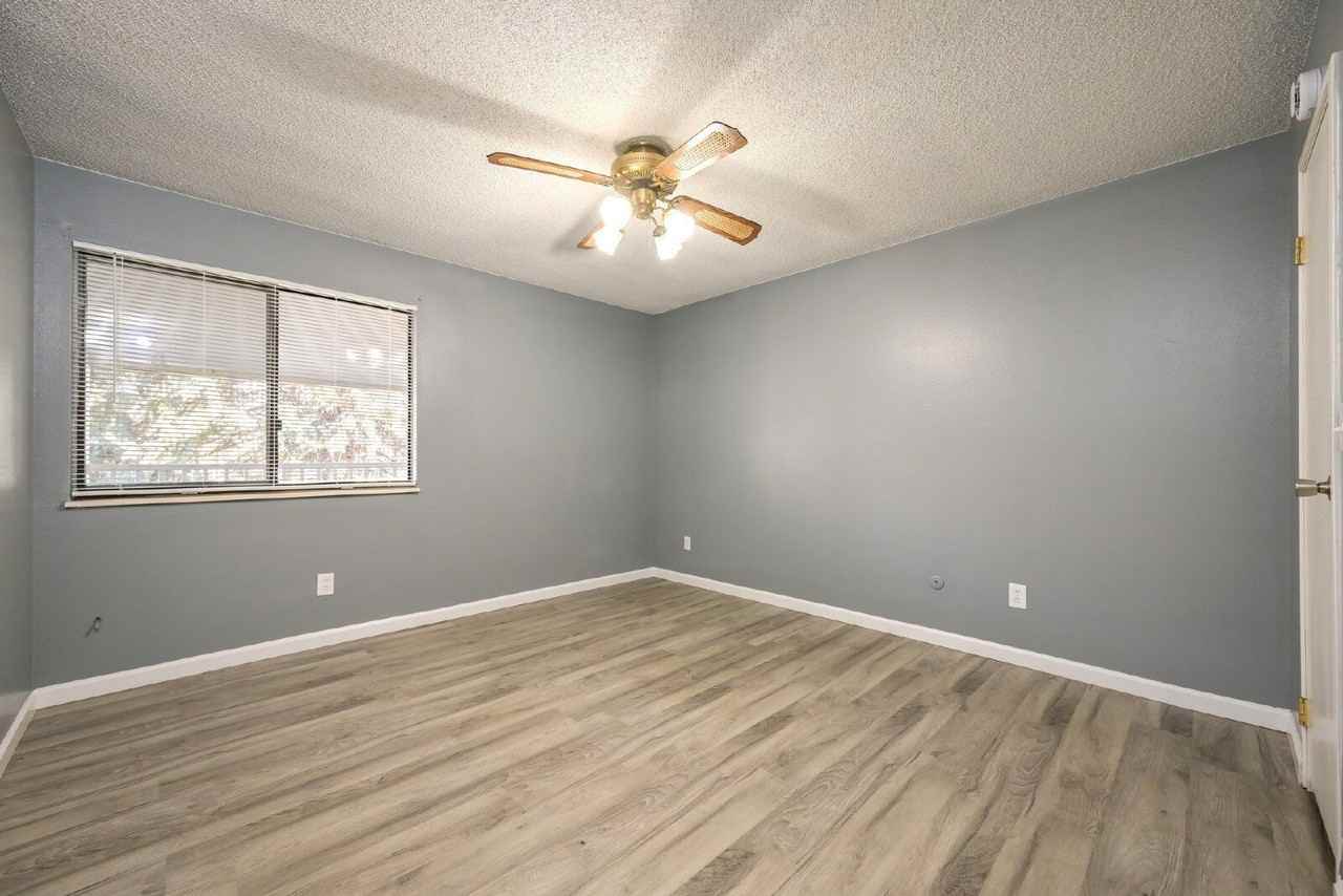 940 South Walden Way #202 - Photo 6 of 17