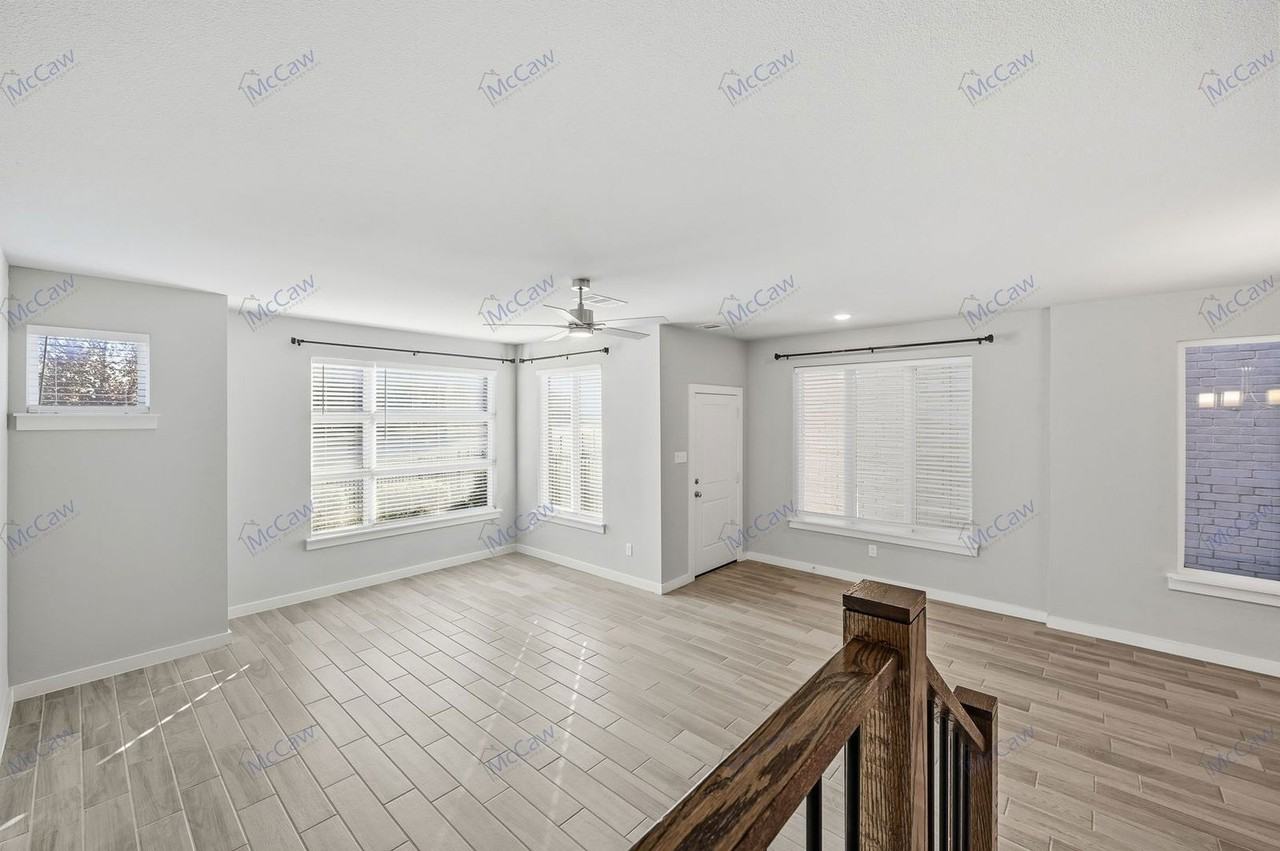 358 Oakbend Drive - Photo 3 of 22