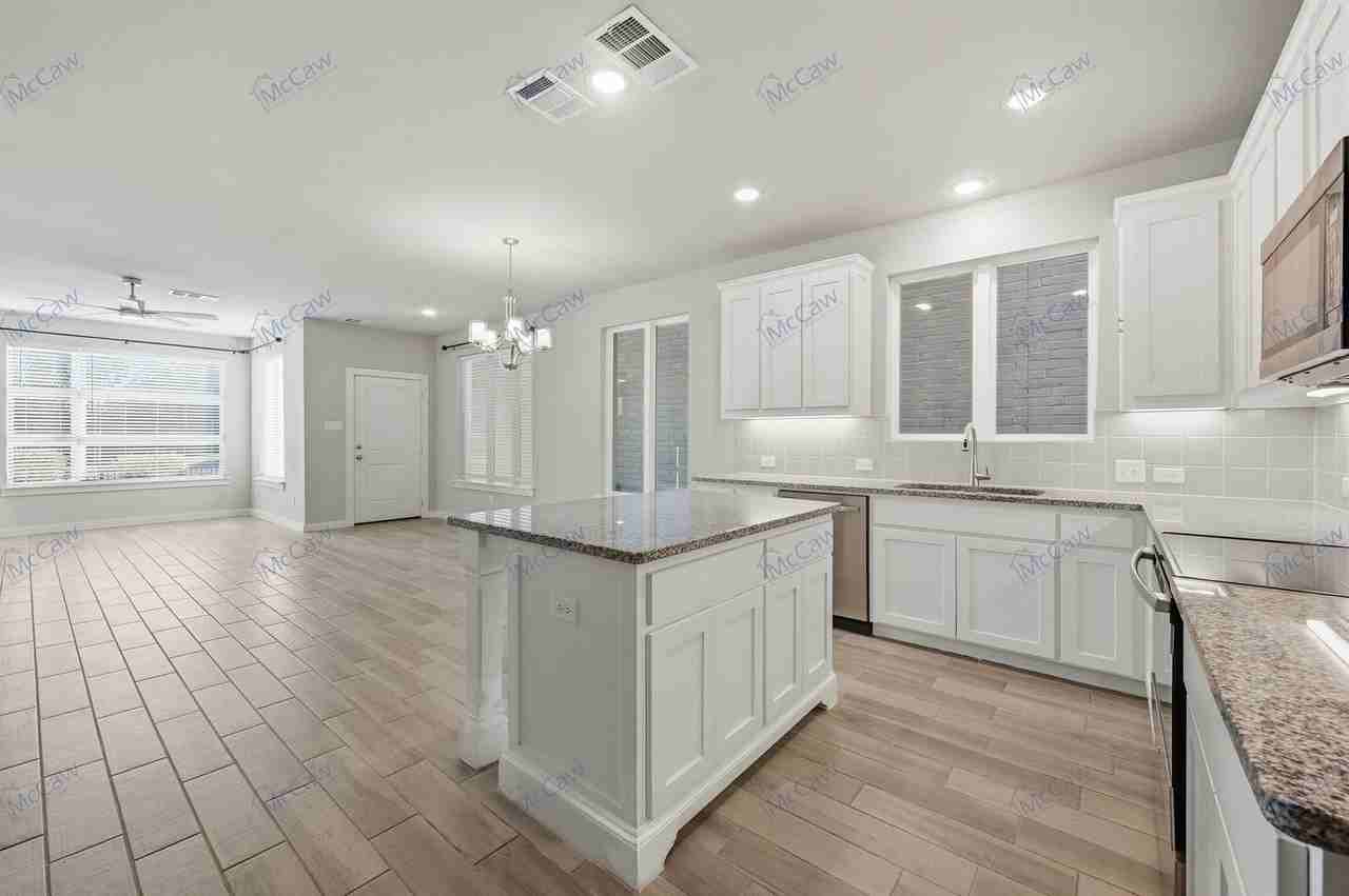 358 Oakbend Drive - Photo 4 of 22