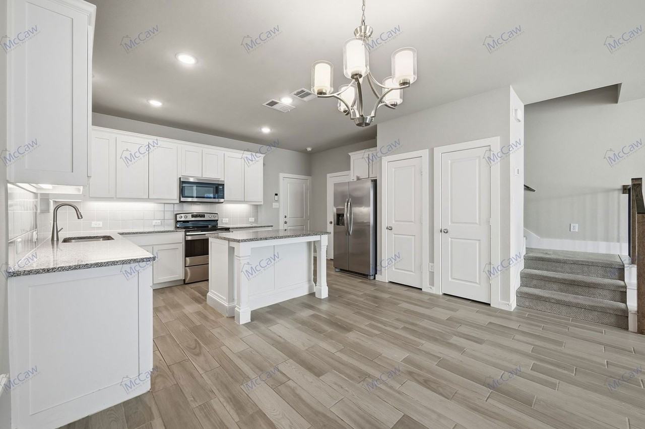 358 Oakbend Drive - Photo 7 of 22