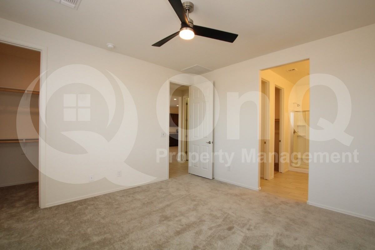 2068 East Escondido Place - Photo 5 of 20