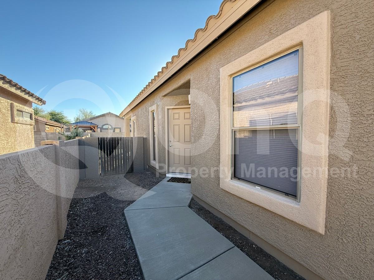 480 E Camino Del Pinsapo - Photo 2 of 21
