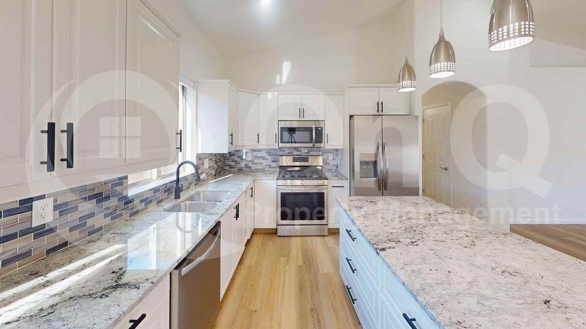 480 E Camino Del Pinsapo - Photo 5 of 21