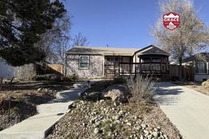 featured image of 4925 Clay Street