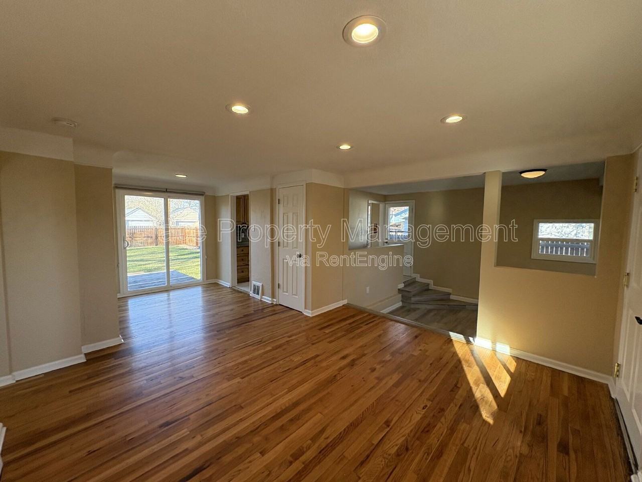 4925 Clay Street - Photo 3 of 22