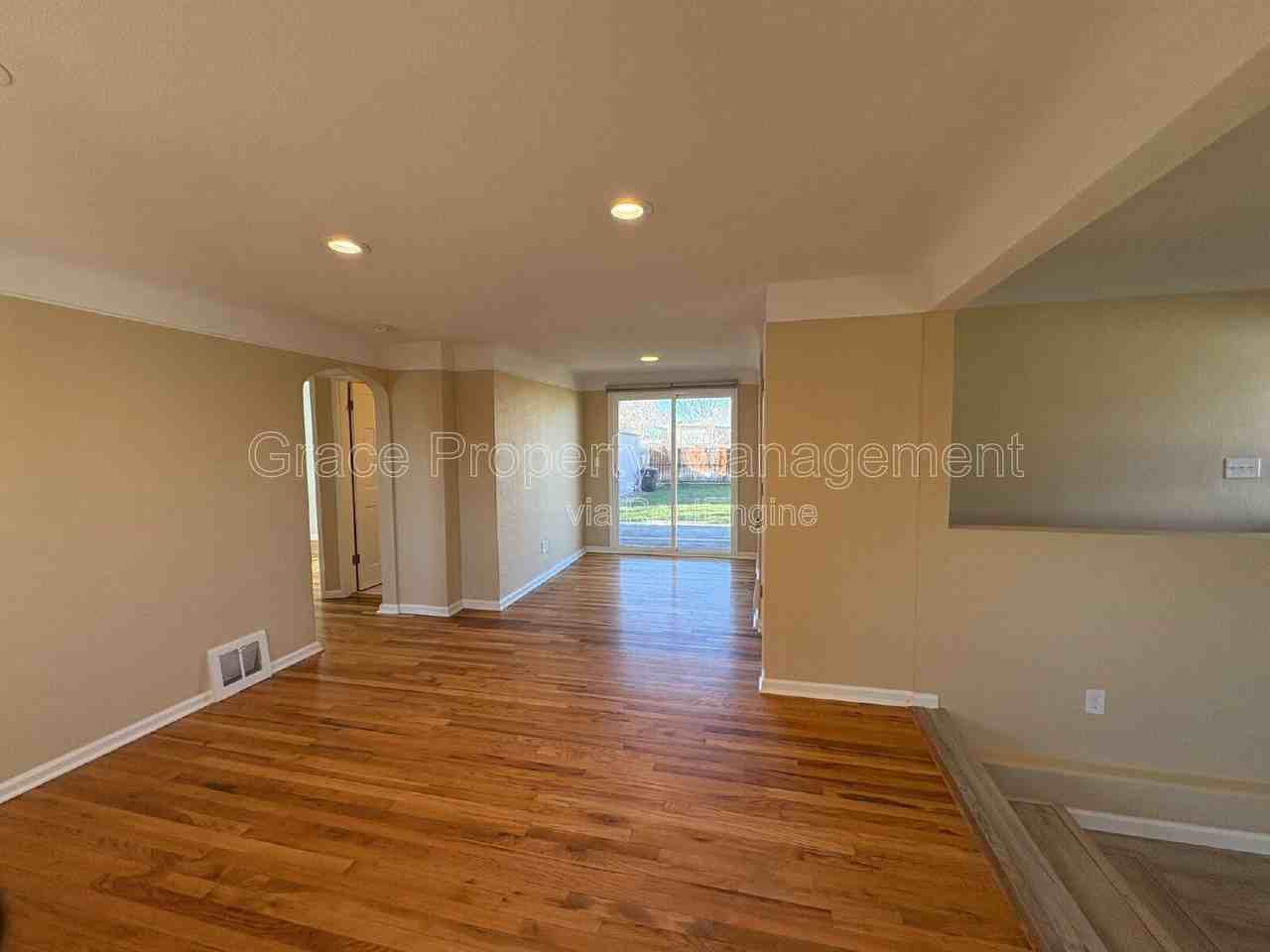 4925 Clay Street - Photo 4 of 22