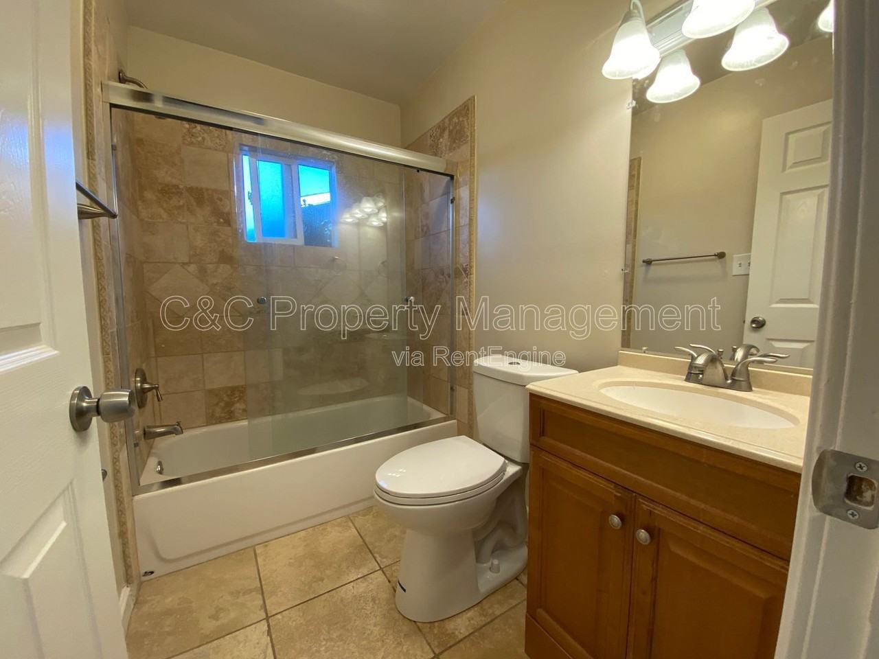 1448 Noche Buena Street #A - Photo 5 of 7