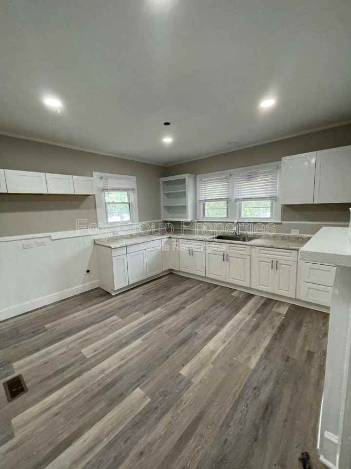 19 Powder Street Northwest - Photo 5 of 10