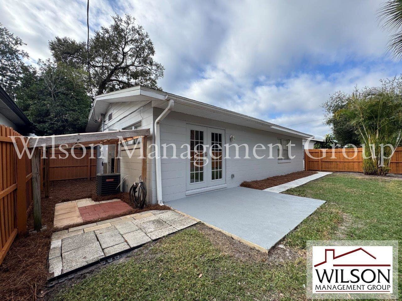 623 Rugby Street - Photo 4 of 34