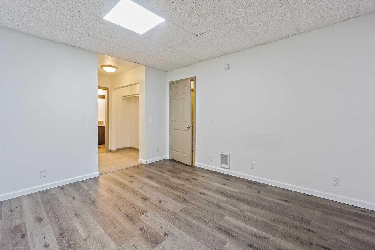 23109 25th Ave S #2 - Photo 4 of 24