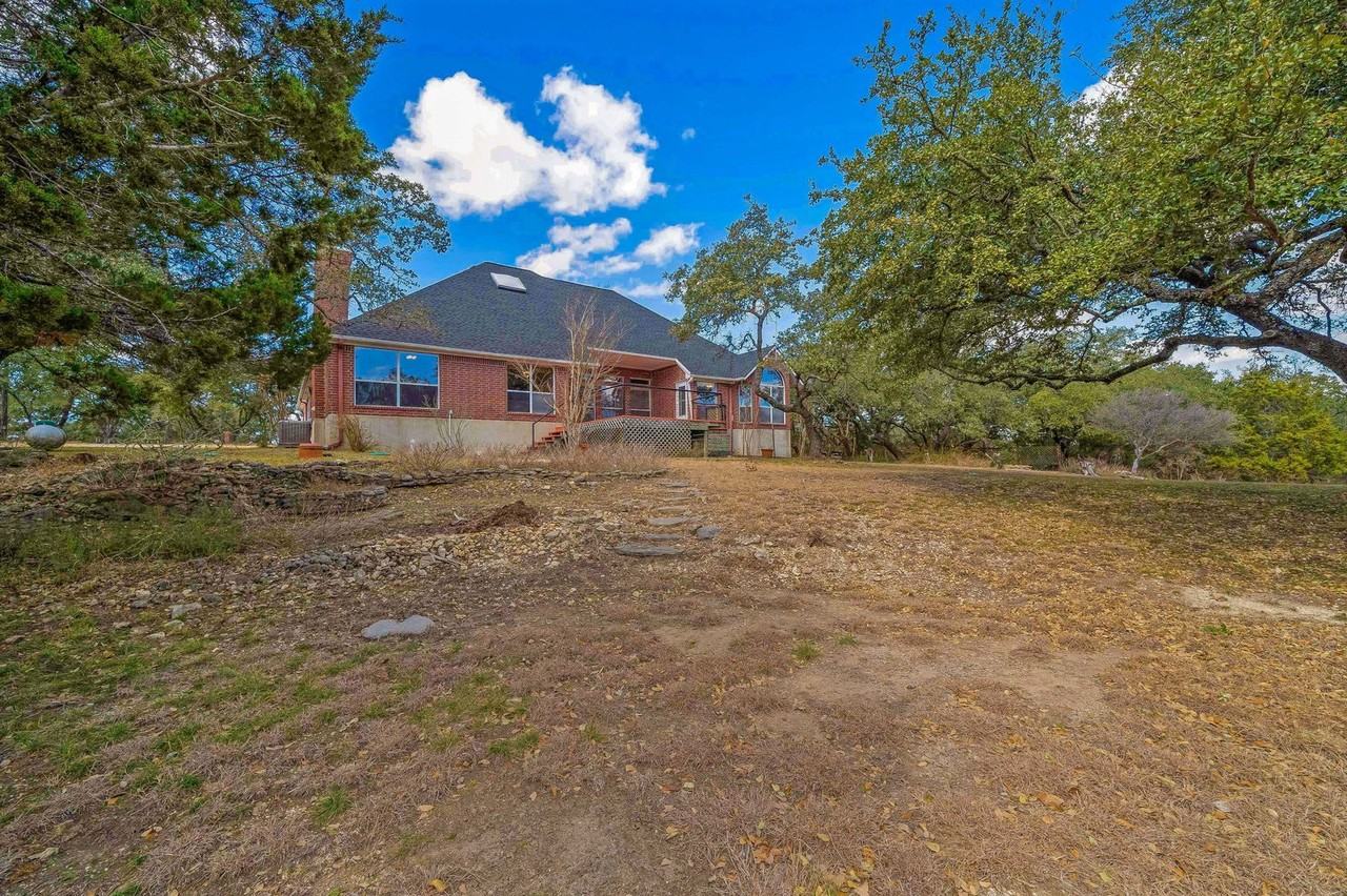 11901 Jess Dr - Photo 2 of 50