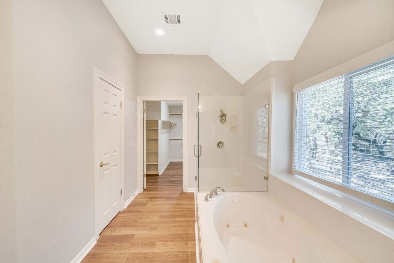 11901 Jess Dr - Photo 6 of 50