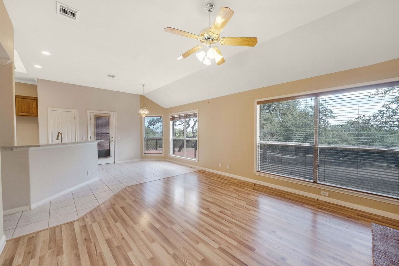 11901 Jess Dr - Photo 7 of 50