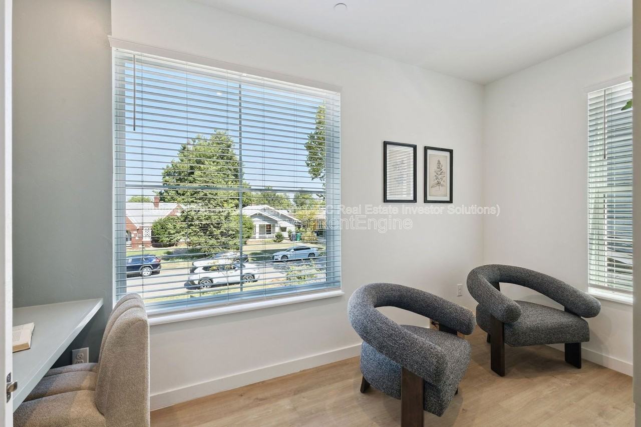 1624 Northwest 17th Street #201 - Photo 6 of 20