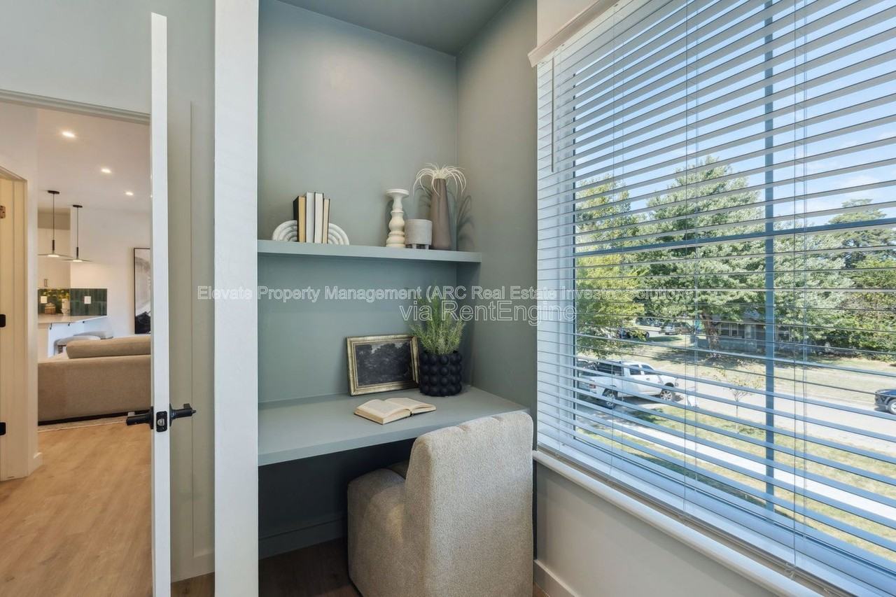 1624 Northwest 17th Street #201 - Photo 7 of 20