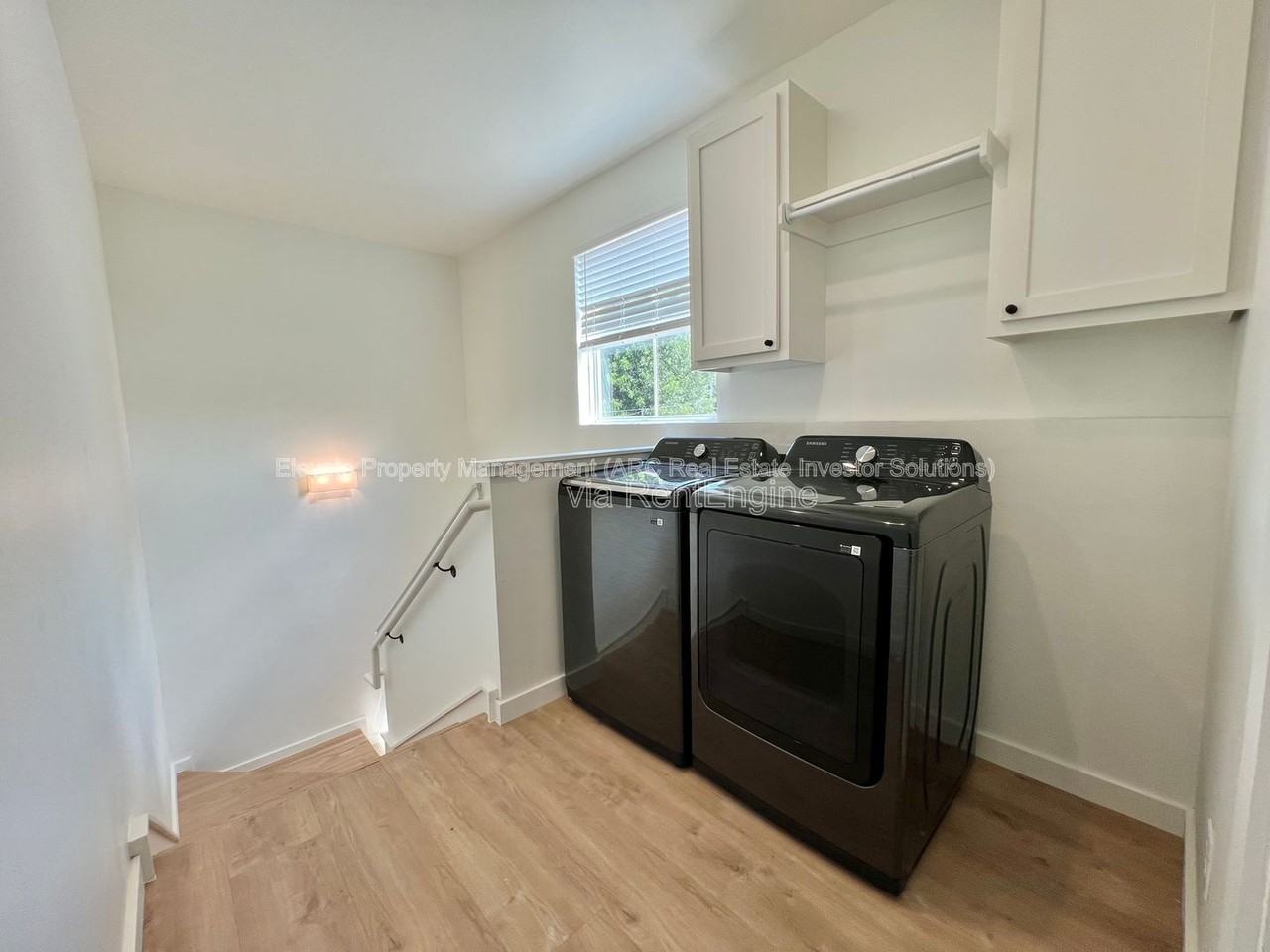 216 E Hurd St #200 - Photo 3 of 16