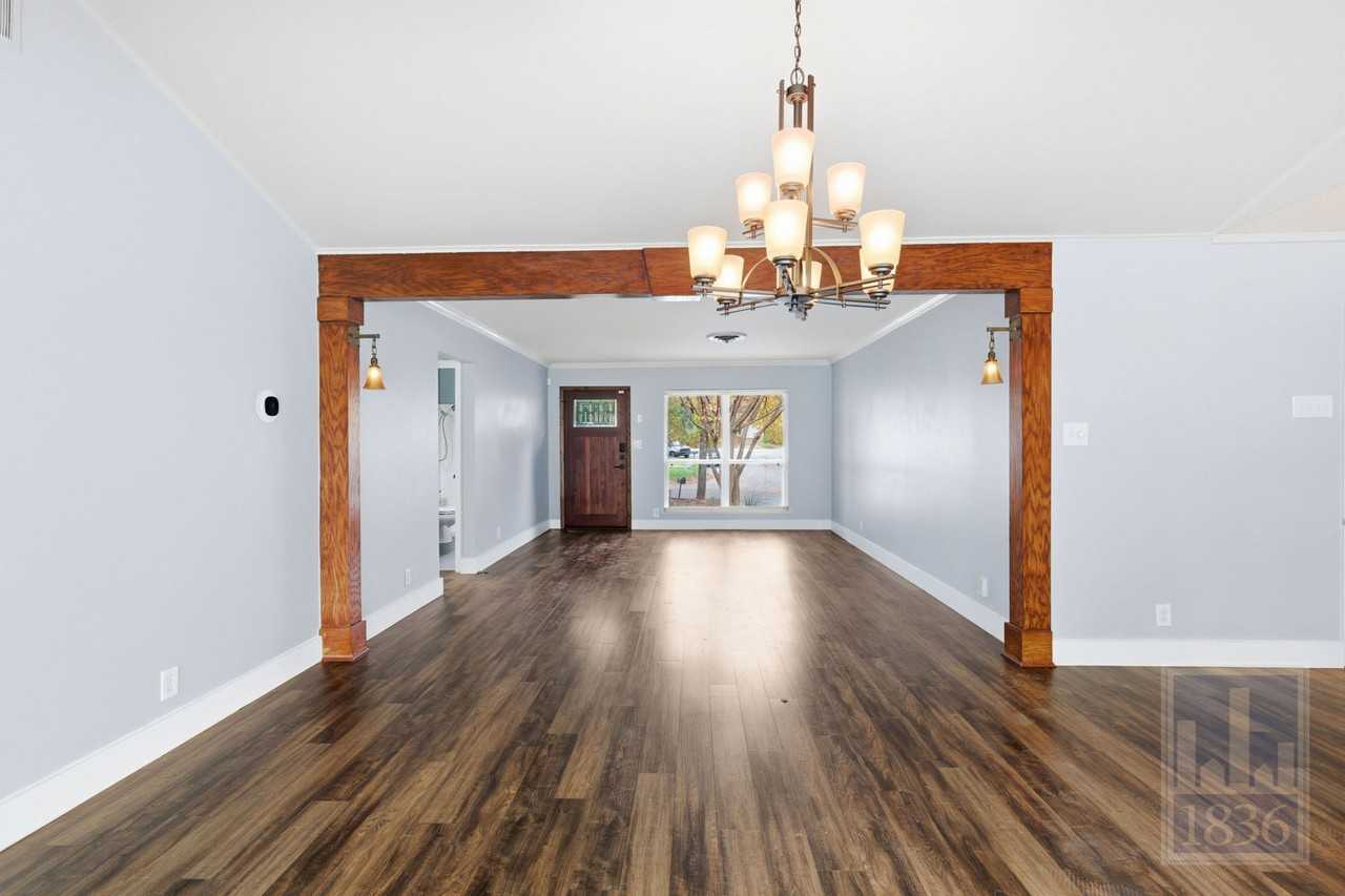 6809 Columbia Drive - Photo 3 of 50