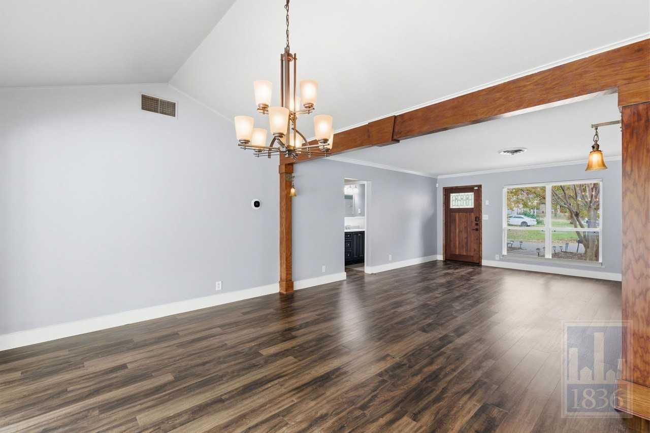 6809 Columbia Drive - Photo 4 of 50