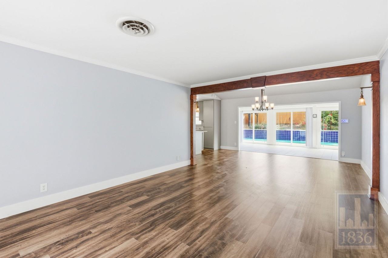 6809 Columbia Drive - Photo 5 of 50