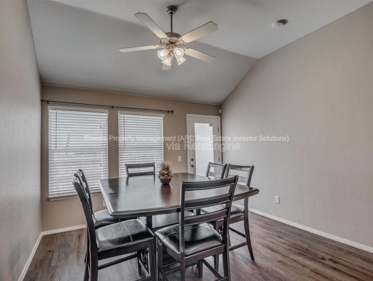 2740 Red Fish Rd - Photo 5 of 31