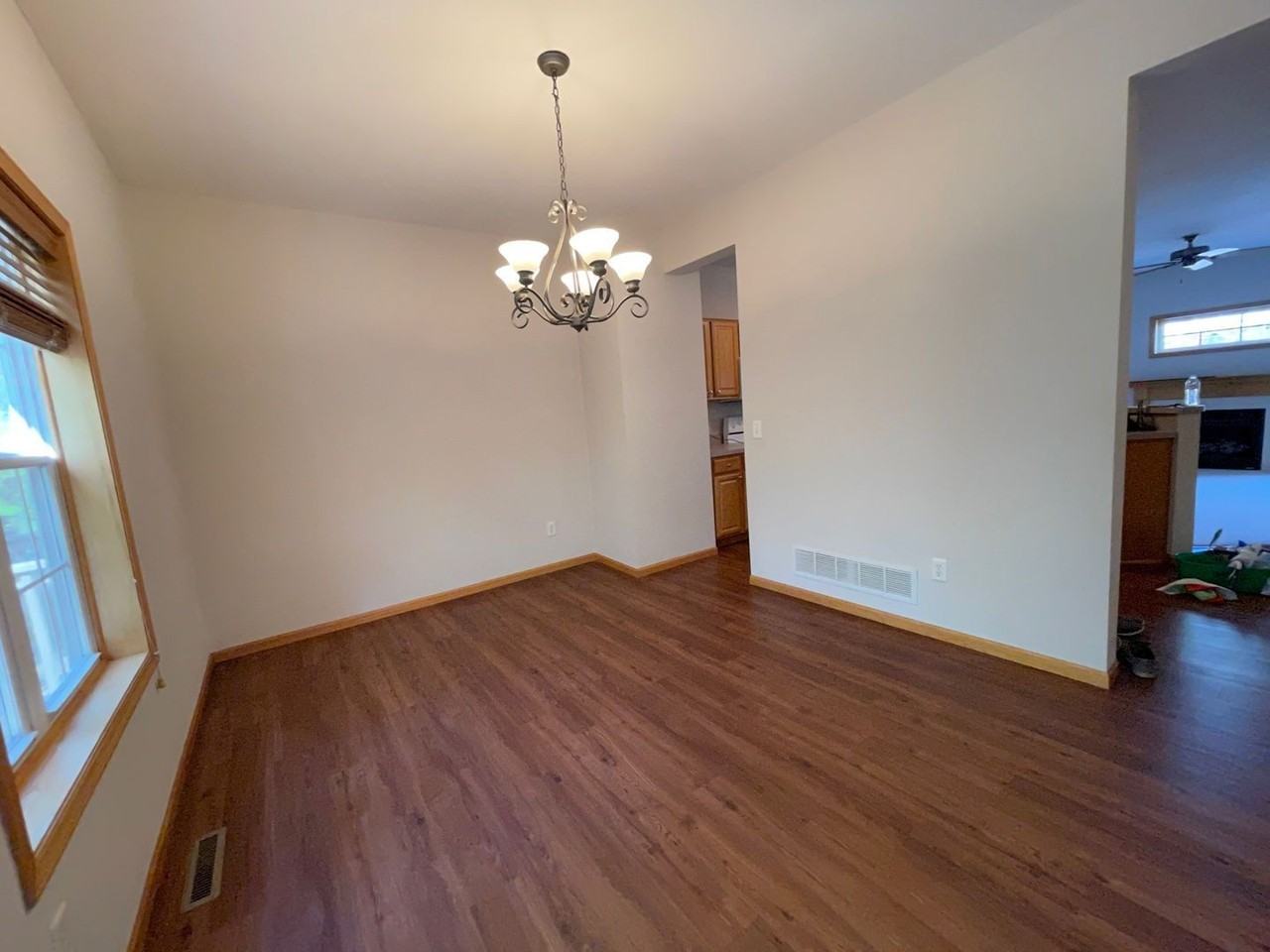 3713 Livingston Avenue - Photo 7 of 30