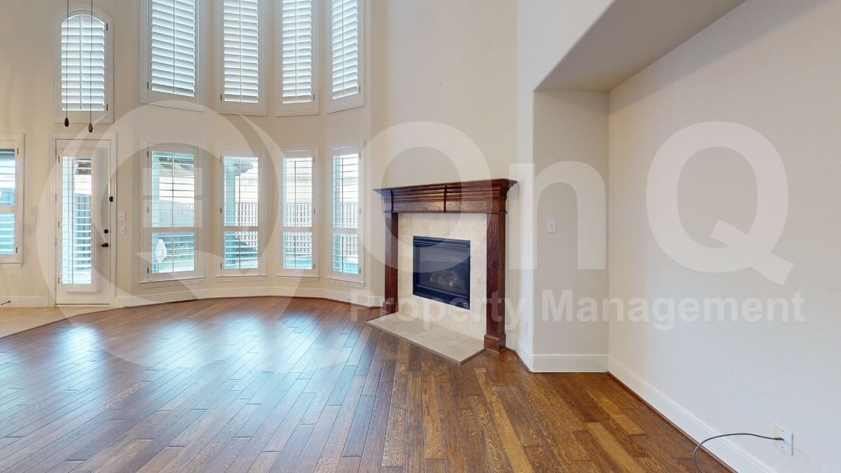 6033 Gentle Way - Photo 4 of 36