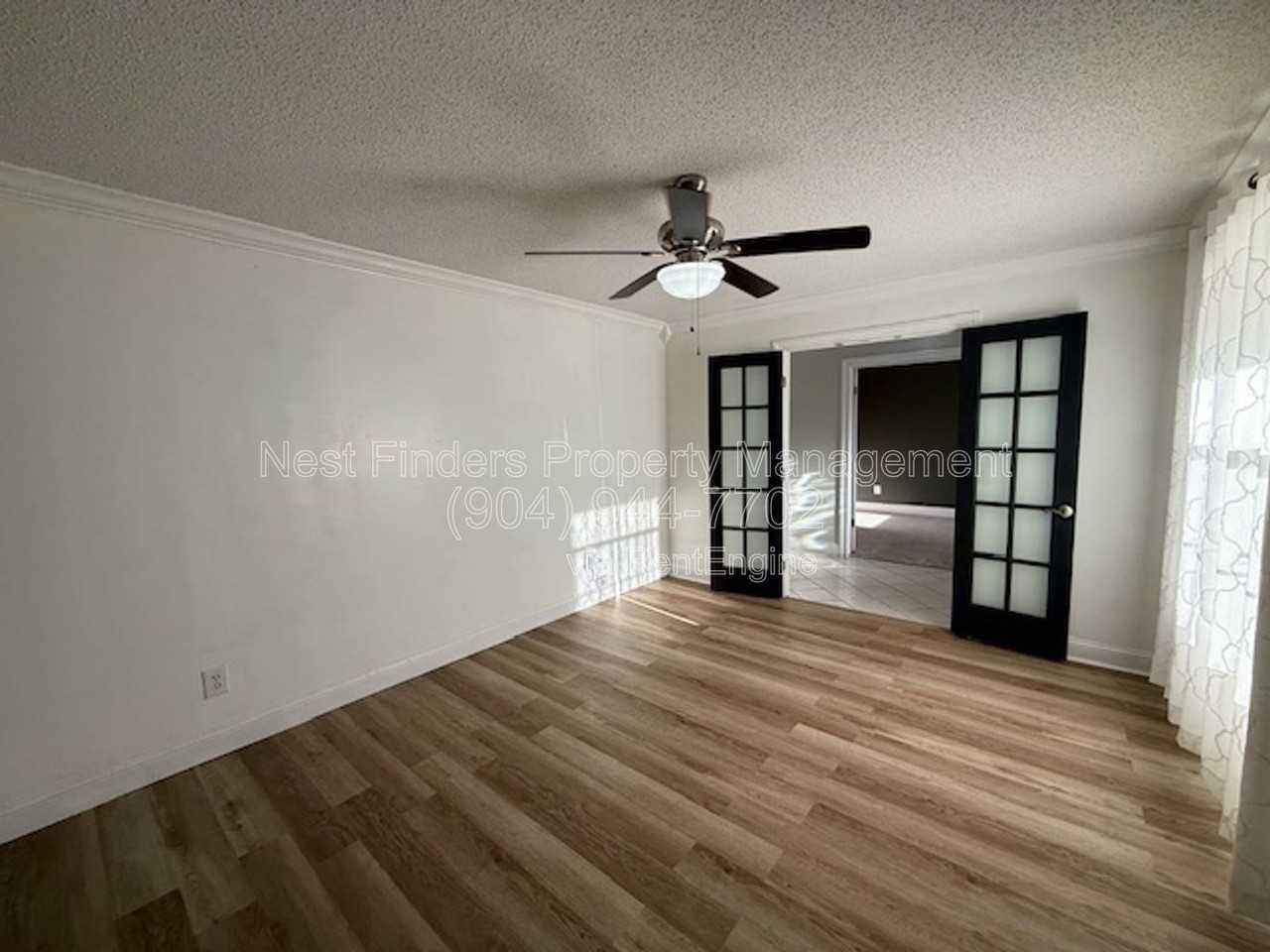 12947 Treeway Court - Photo 6 of 42