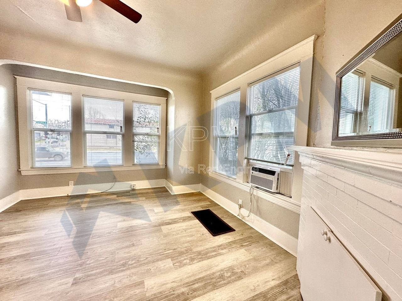 121 East Lockeford Street #2 - Photo 6 of 15