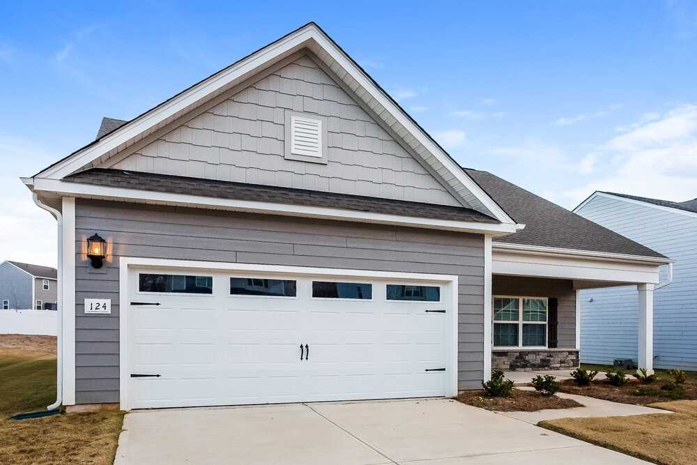 124 Brixham Loop - Photo 4 of 17