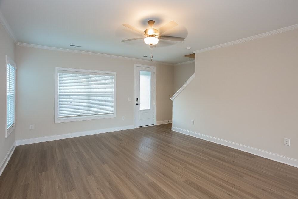 124 Brixham Loop - Photo 6 of 17