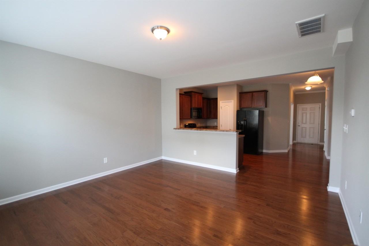 2233 Sunny Cove Dr #1 - Photo 7 of 34