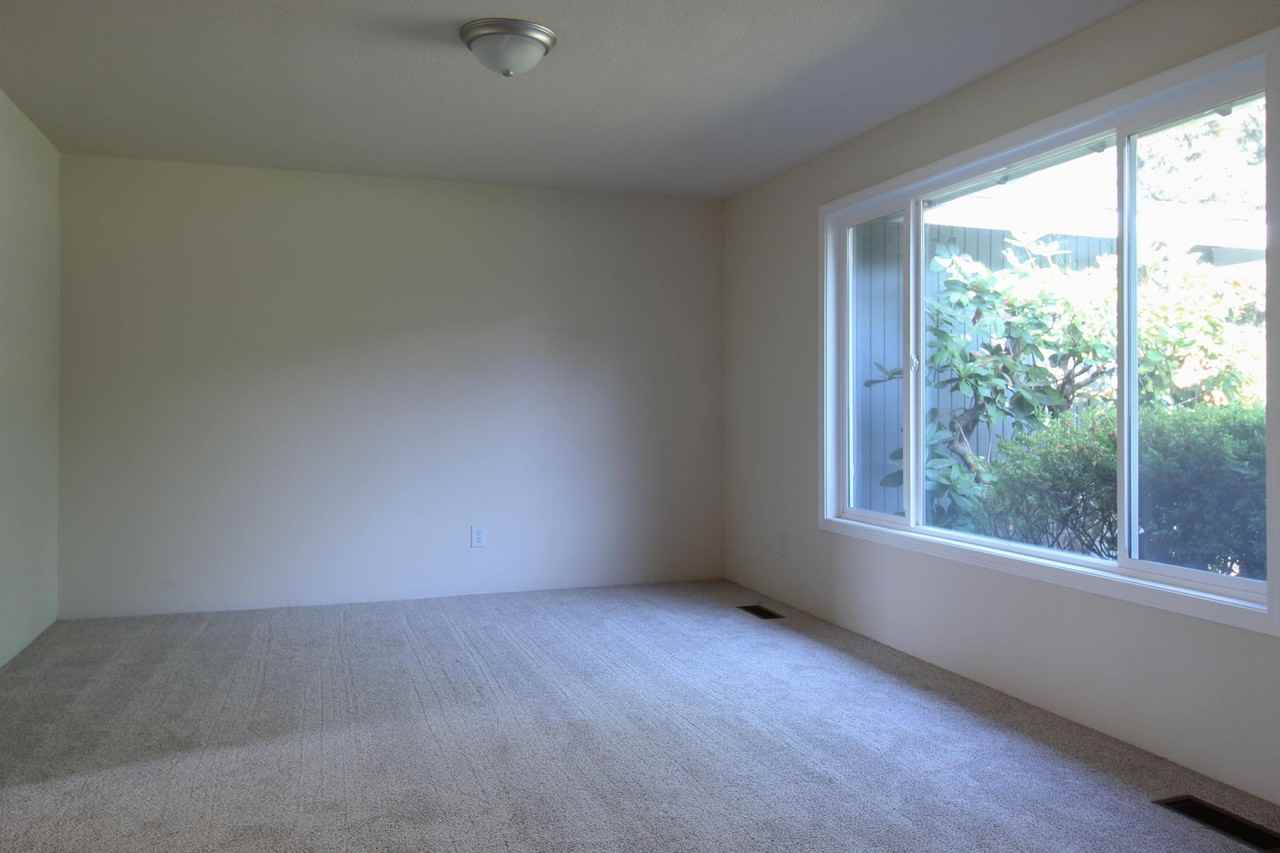 2670 Fijian Way - Photo 2 of 35