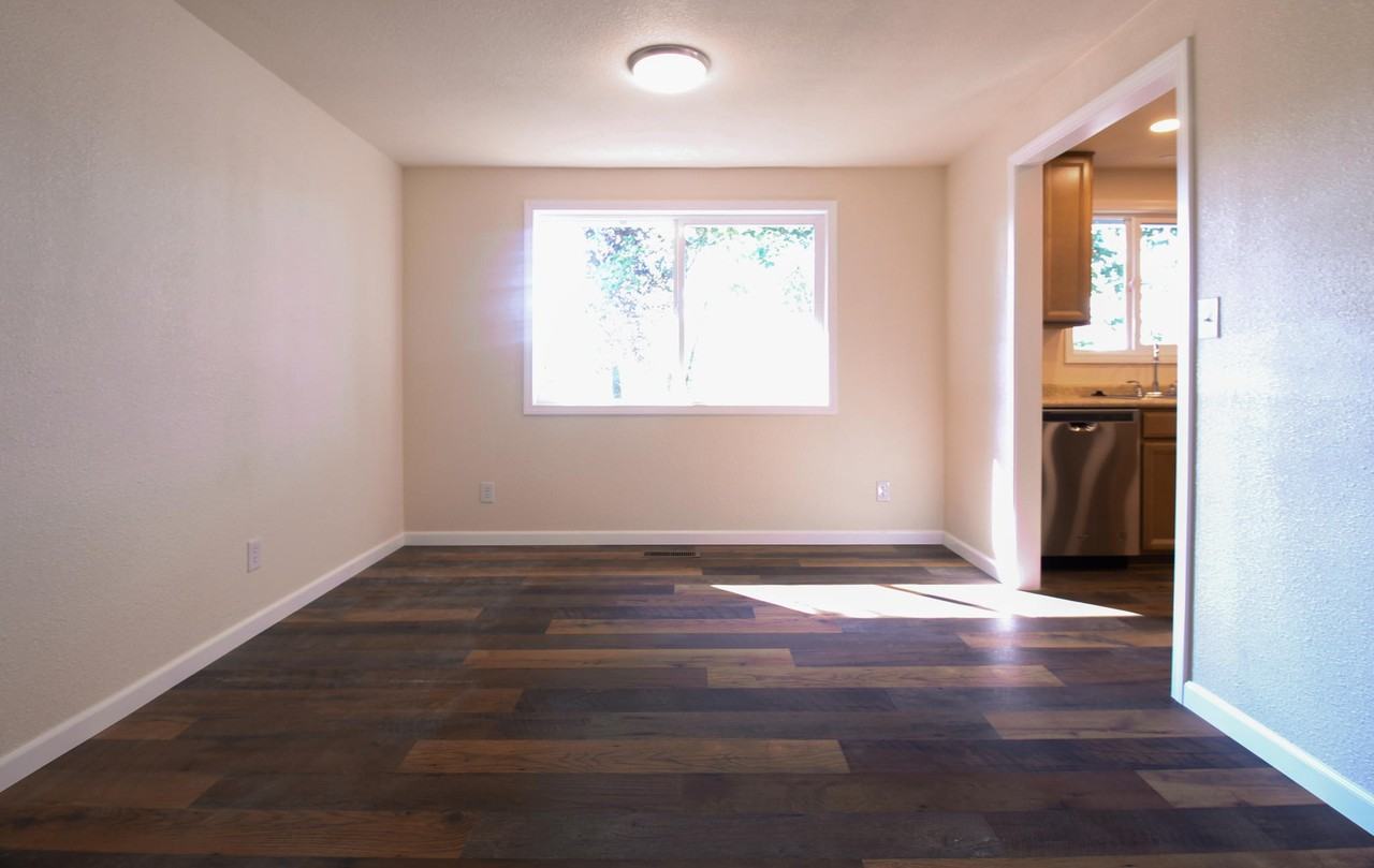 2670 Fijian Way - Photo 4 of 35