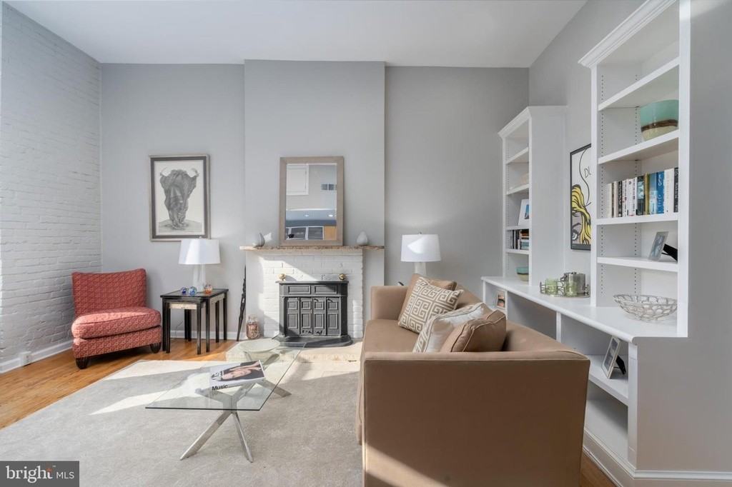 2007 O St Nw - Photo 5 of 17