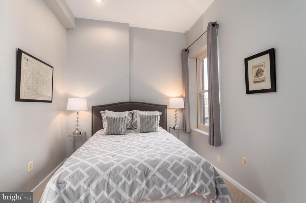 2007 O St Nw - Photo 7 of 17