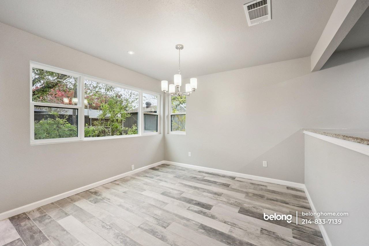 1710 Duncan Way - Photo 2 of 16