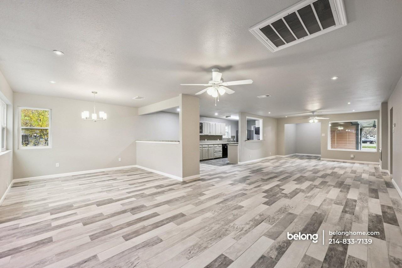 1710 Duncan Way - Photo 4 of 16