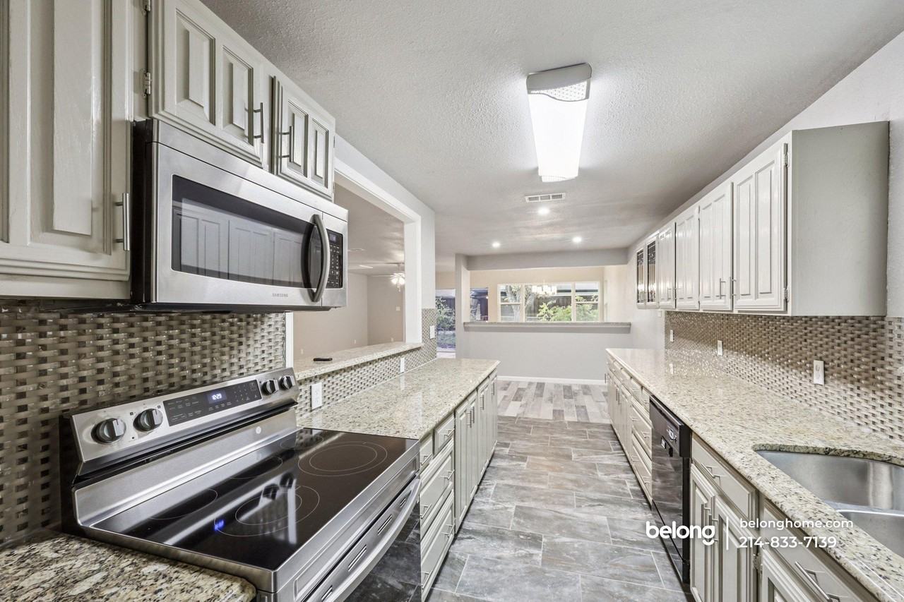 1710 Duncan Way - Photo 7 of 16