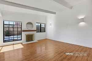 featured image of 1611 Van Buren Street