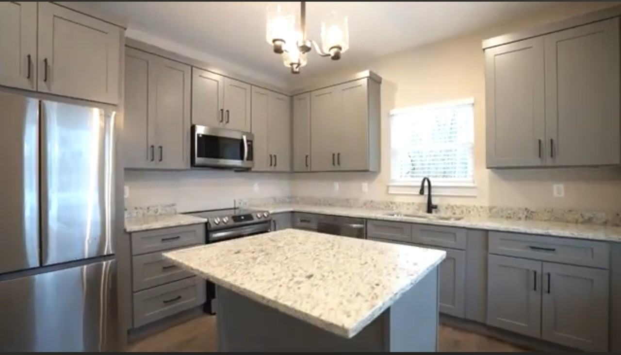 610 North Gaskin Avenue #D - Photo 2 of 8