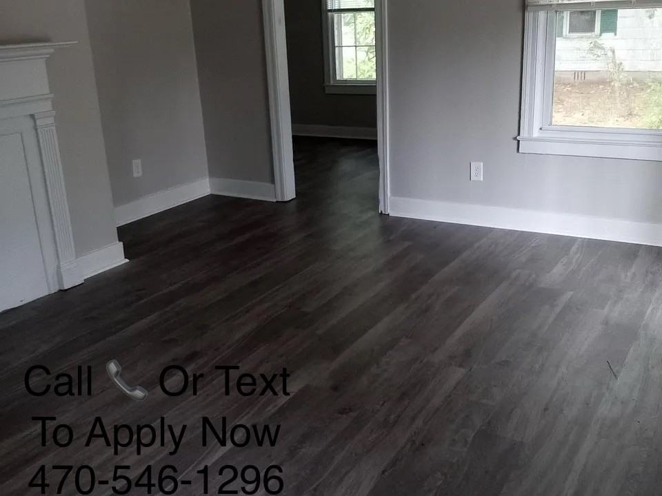 2115 Roosevelt Drive - Photo 3 of 5