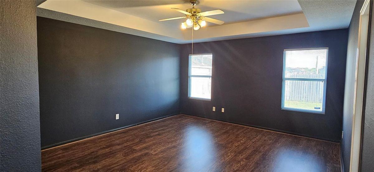 919 Yorkshire Hollow Lane - Photo 4 of 4