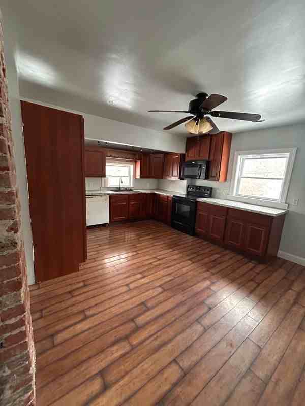 354 East Fell Street - Photo 5 of 16