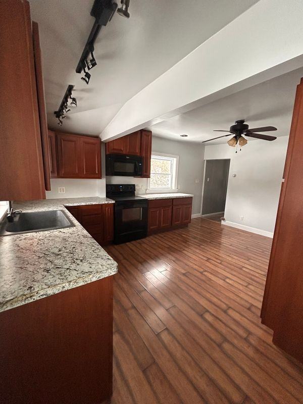 354 East Fell Street - Photo 6 of 16