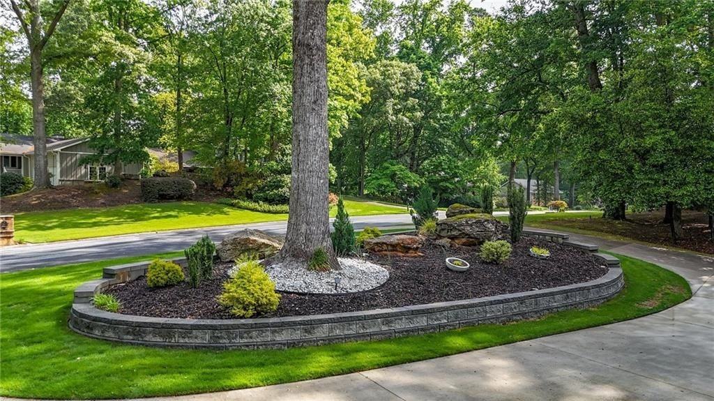 3270 Brookview Drive Northeast - Photo 3 of 50